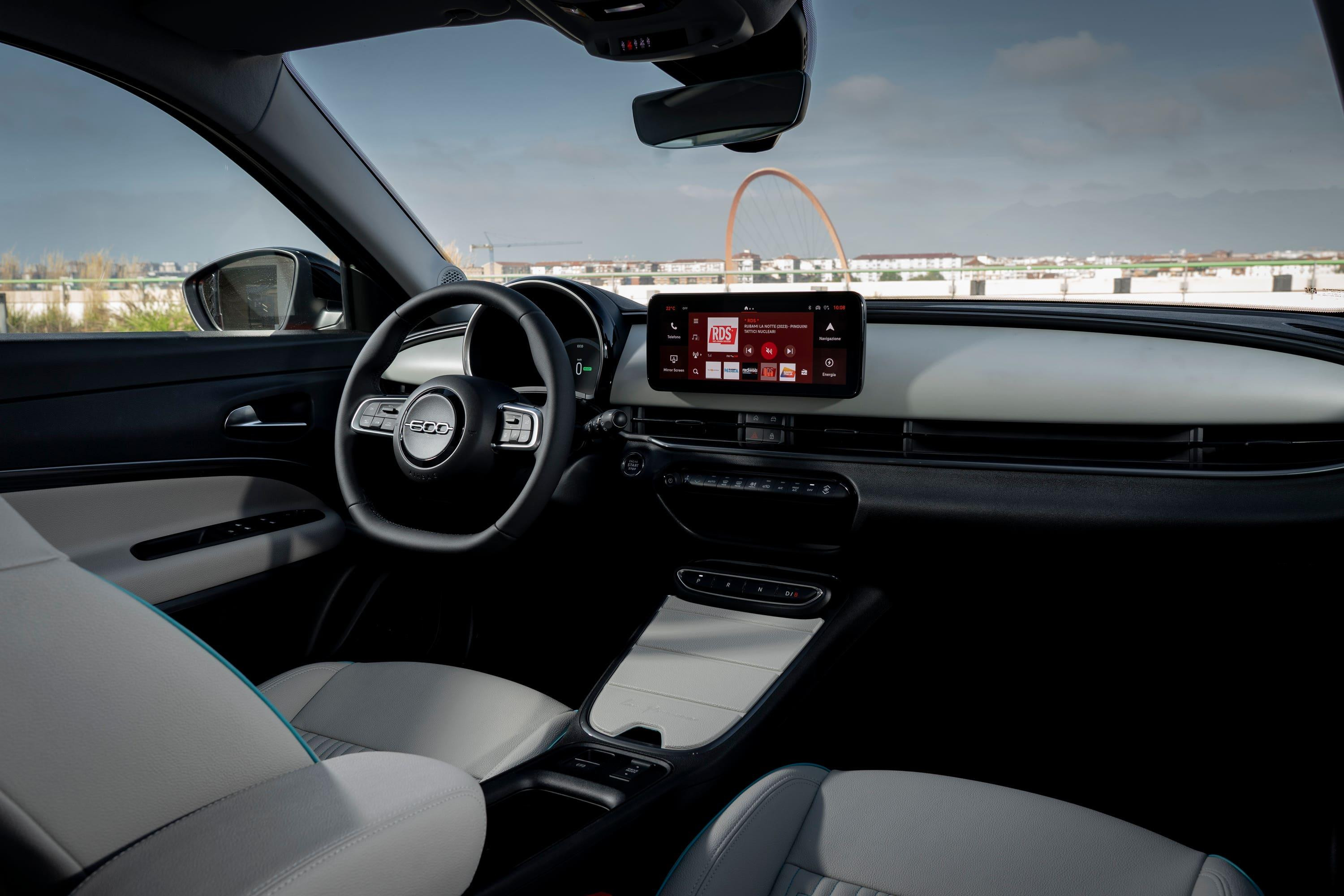 electric Fiat 600e interior
